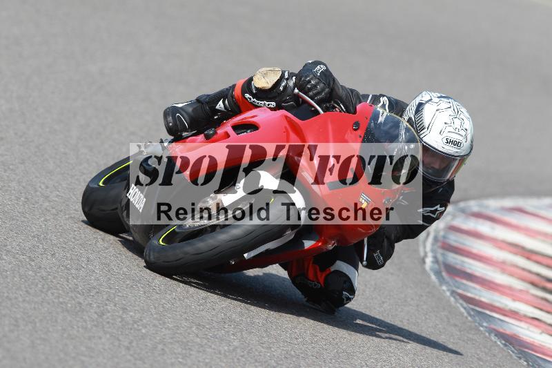 /Archiv-2022/06 15.04.2022 Speer Racing ADR/Gruppe rot/7